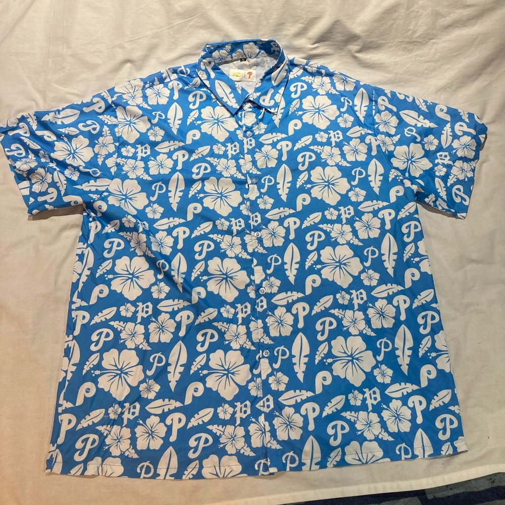 Philadelphia Phillies Hawaiian Shirt, Men’s size XL, Stadium Giveaway